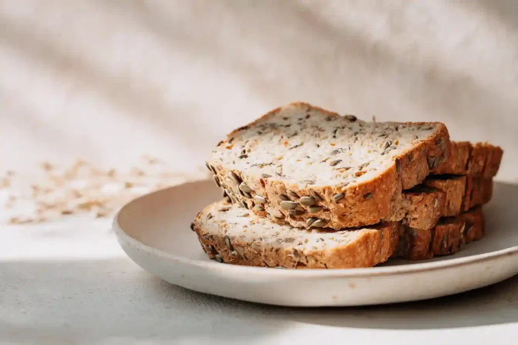 Tranches de pain protéiné prêtes à consommer